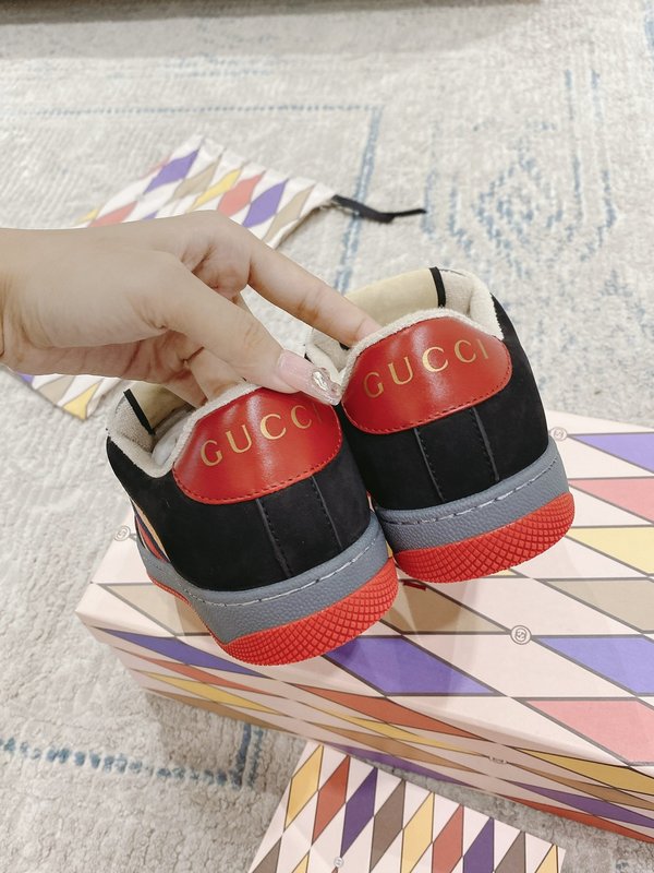 Gucci 클래식 더티 스니커즈 1:1 정밀 복제 001-180132