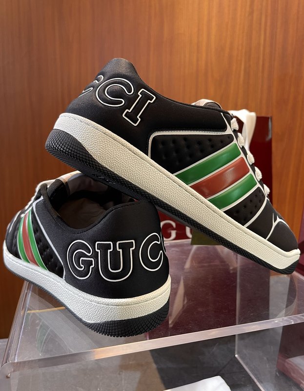 GUCCI Screener 남성 웹 스트라이프 운동화 001-180156