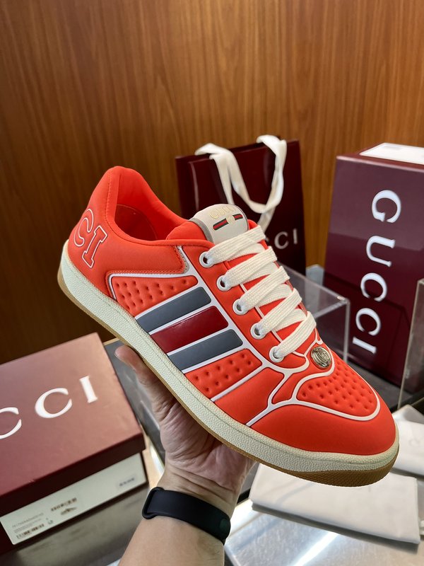 GUCCI Screener 남성 웹 스트라이프 운동화 001-180156