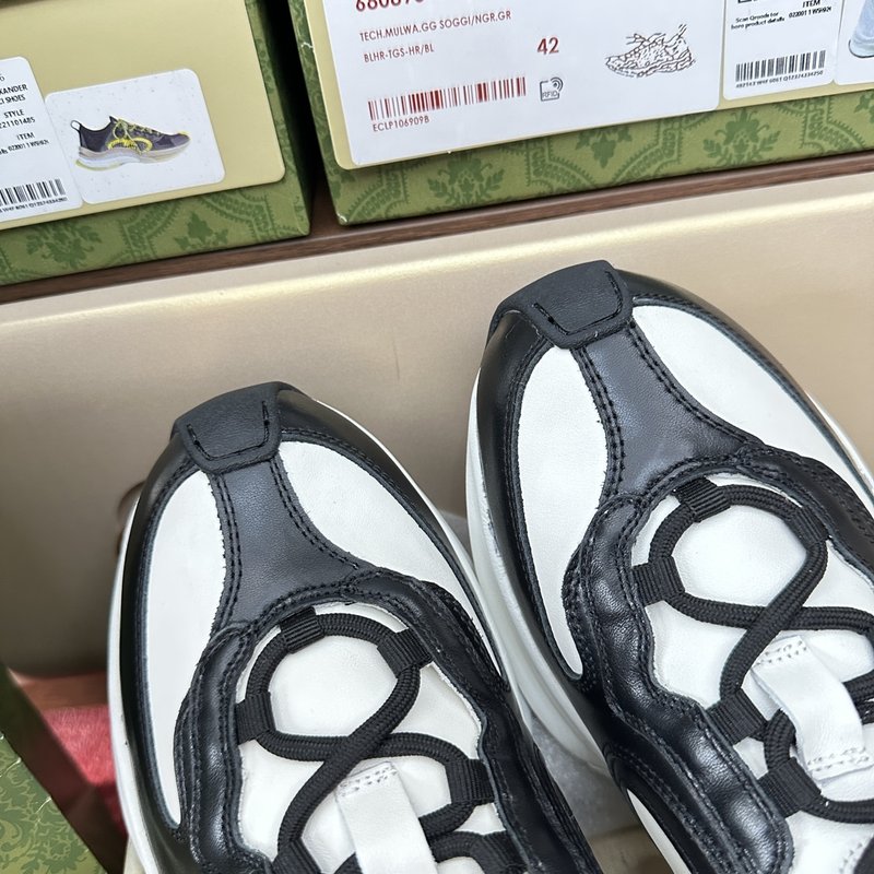 Gucci Run 5D 프린팅 레더 런닝화 001-180190
