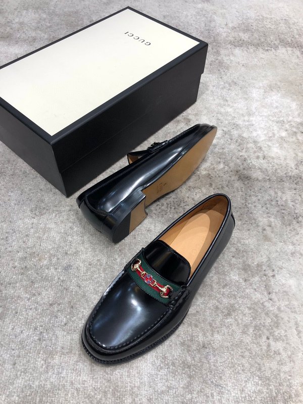 Gucci 신규 소가죽 로퍼 슈즈 001-180259