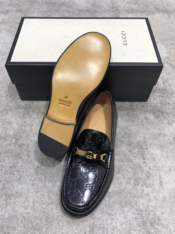 Gucci 신상 카운터 동기 가죽 로퍼 001-180262