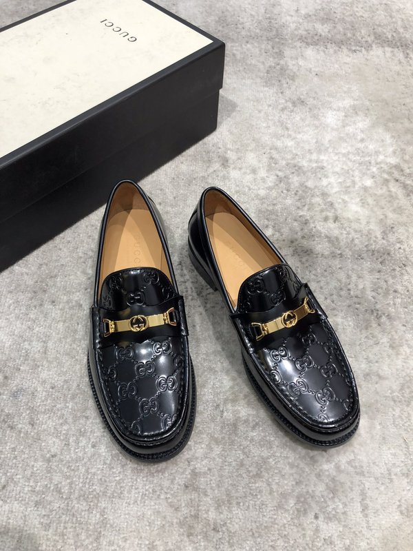 Gucci 신상 카운터 동기 가죽 로퍼 001-180262