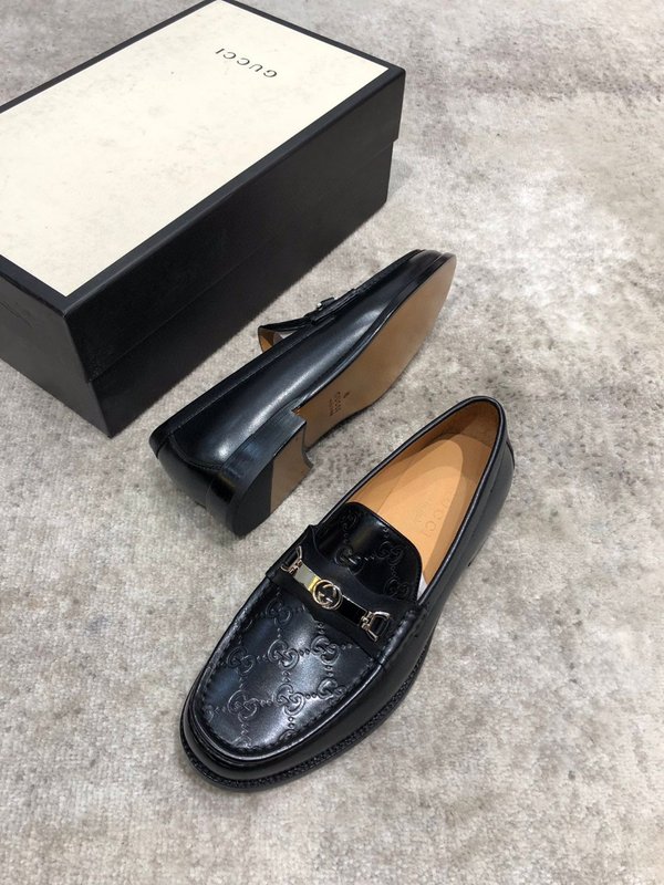 Gucci 신상 카운터 동기 가죽 로퍼 001-180262