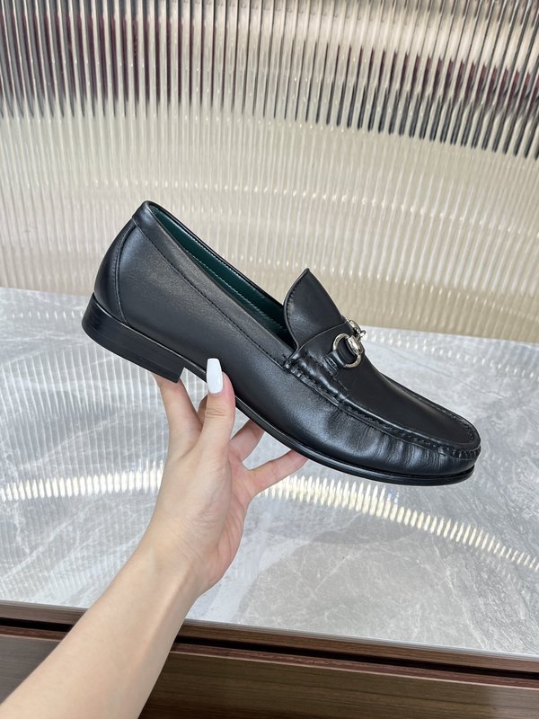 Gucci 남성 말굽 장식 로퍼 001-180315