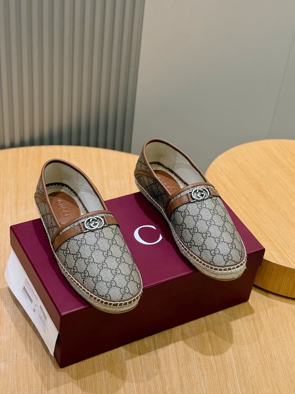 Gucci 이탈리아 스웨이드 피셔맨 슈즈 001-180368