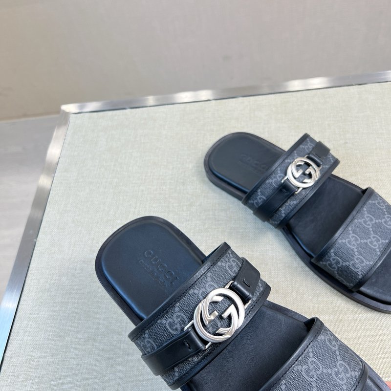 Gucci 오리지널 소재 가죽 슬리퍼 001-180385