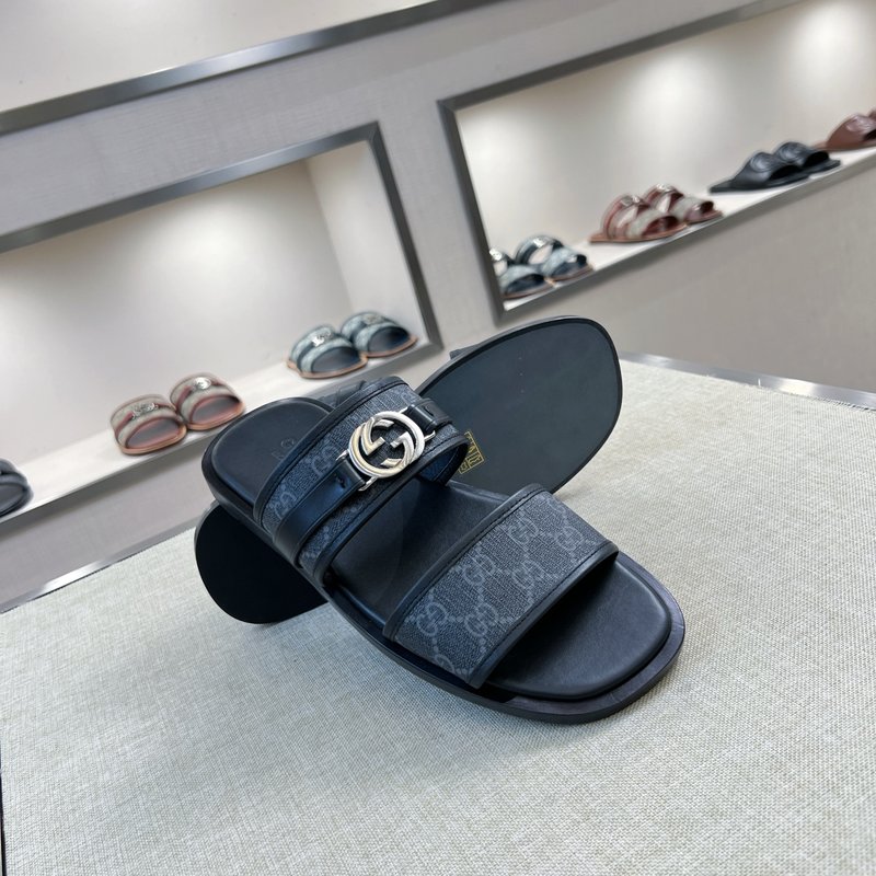 Gucci 오리지널 소재 가죽 슬리퍼 001-180385