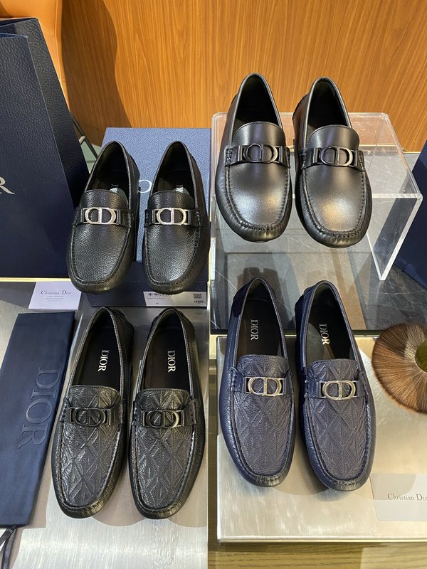 Dior Odeon 소가죽 수제 로퍼 001-180570