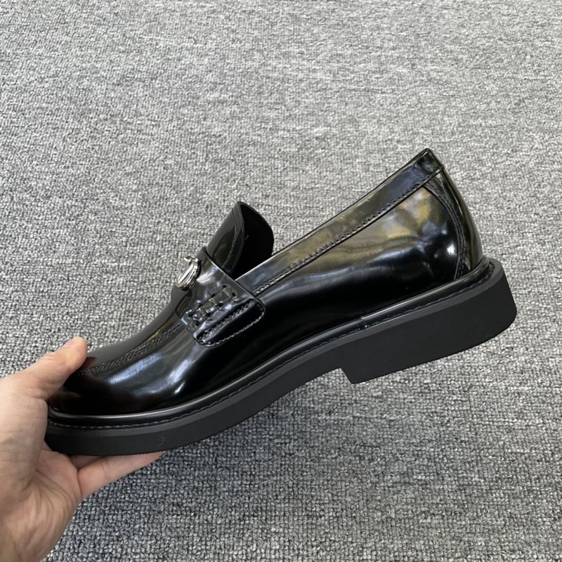 디올 EXPLORER 블랙 더비 슈즈 001-180654