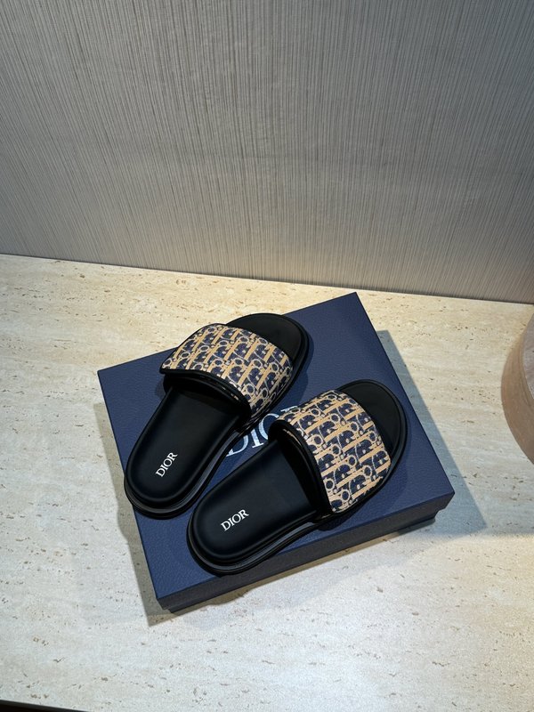 디올 아쿠아 오블리크 프린트 남성 샌들 001-180704