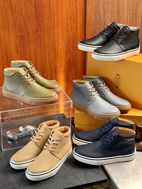 Tod's 나파 가죽 하이톱 운동화 001-180876