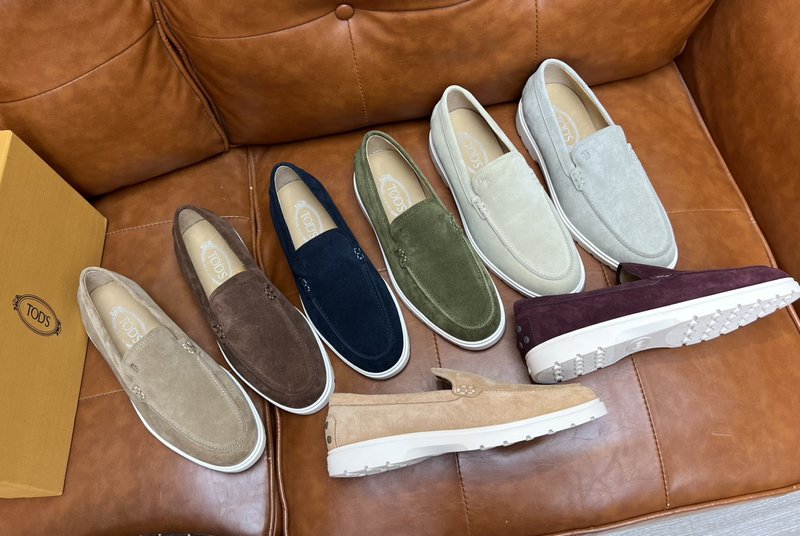 TODS 클래식 캐주얼 로퍼 001-180897