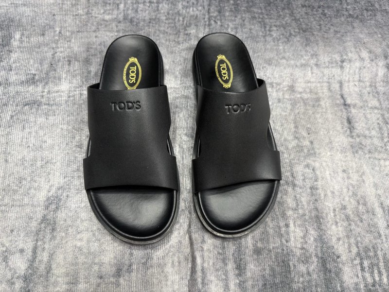TOD'S 토즈 신규 슬리퍼 001-180972