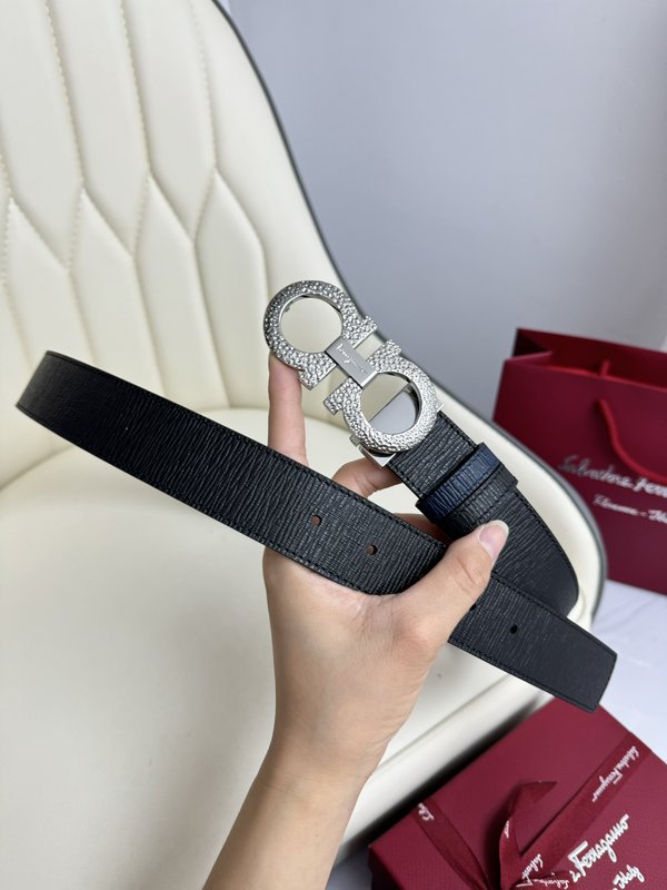 페라가모 양면 소 가죽 벨트 001-181073