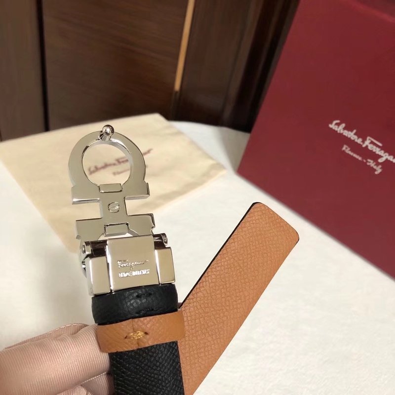 페라가모 여성 2.5cm 말발굽 양면 벨트 001-181096