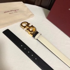 페라가모 여성용 2.5cm 말발굽 양면 벨트 001-181097