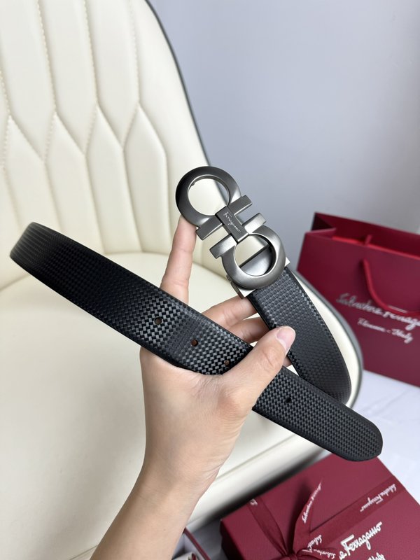 페라가모 양면 소가죽 벨트 001-181171