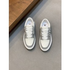 루이비통 프리미엄 캐주얼 스니커즈 001-182058