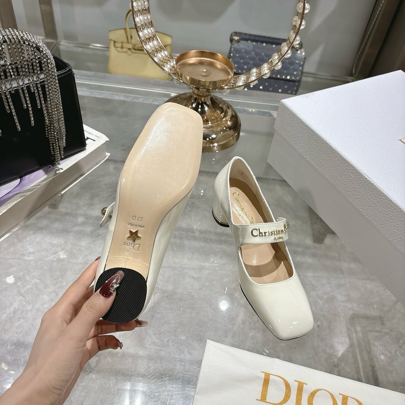 디올 D-My 메탈 레터 스퀘어 토 하이힐 001-182355