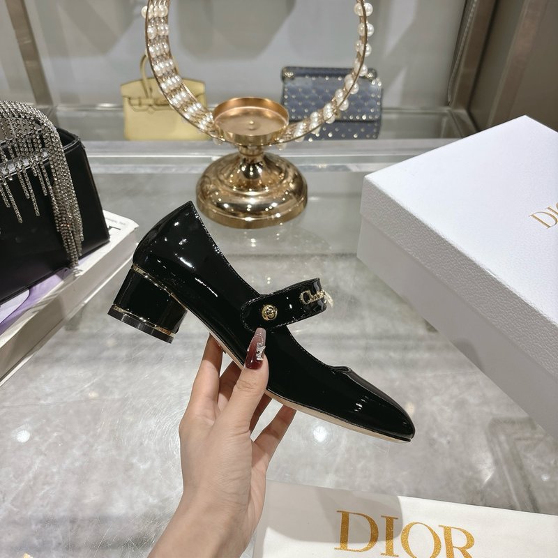 디올 D-My 메탈 레터 스퀘어 토 하이힐 001-182356