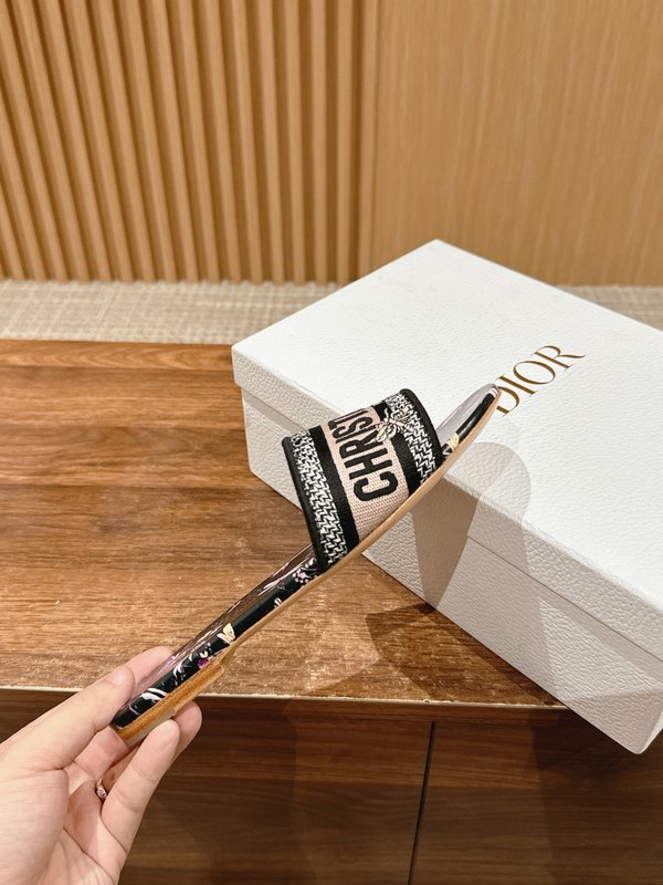 디올春夏新상 자수 가죽 슬리퍼 001-182412