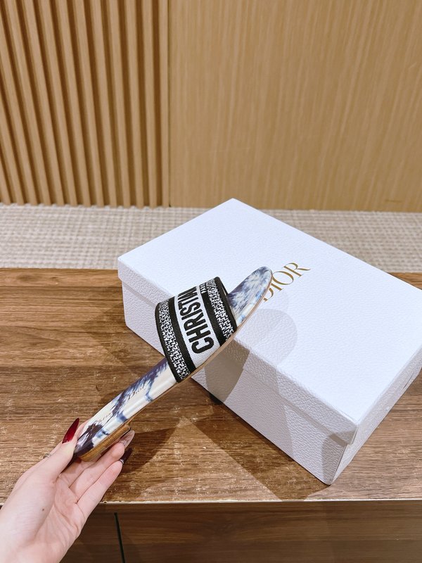 디올春夏新상 자수 가죽 슬리퍼 001-182417