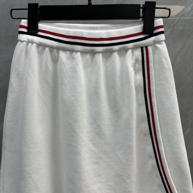 톰브라운 컬러 스트라이프 A 라인 미니스커트 001-182596