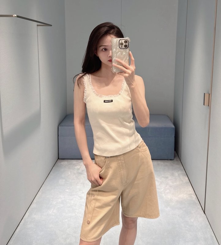 미우미우 레이스 트림 화이트 민소매 티셔츠 001-182695