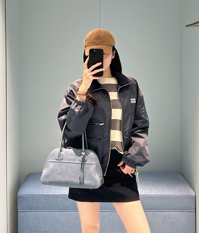 미우미우 아카데미컬 컬러블록 칼라 나일론 자켓 001-182772