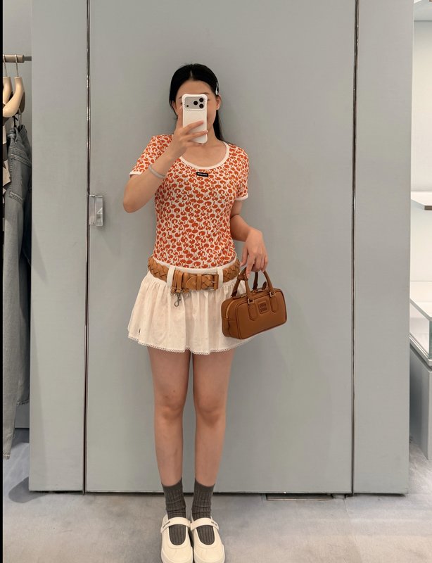 미우미우 오렌지 플라워 라운드넥 반팔 티셔츠 001-182775