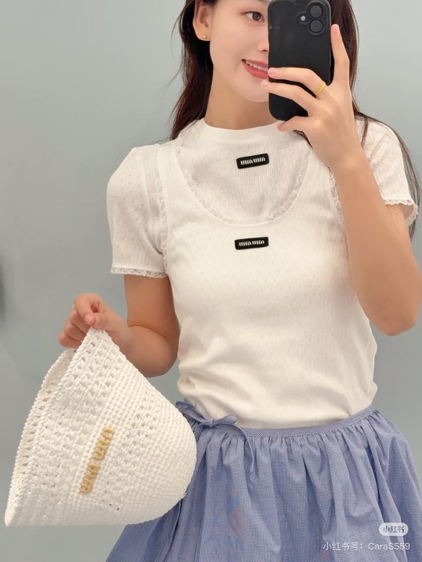 미우미우 레이스 장식 화이트 민소매 001-182792