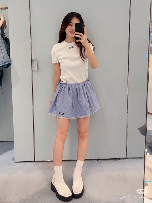 미우미우 레이스 장식 화이트 민소매 001-182792
