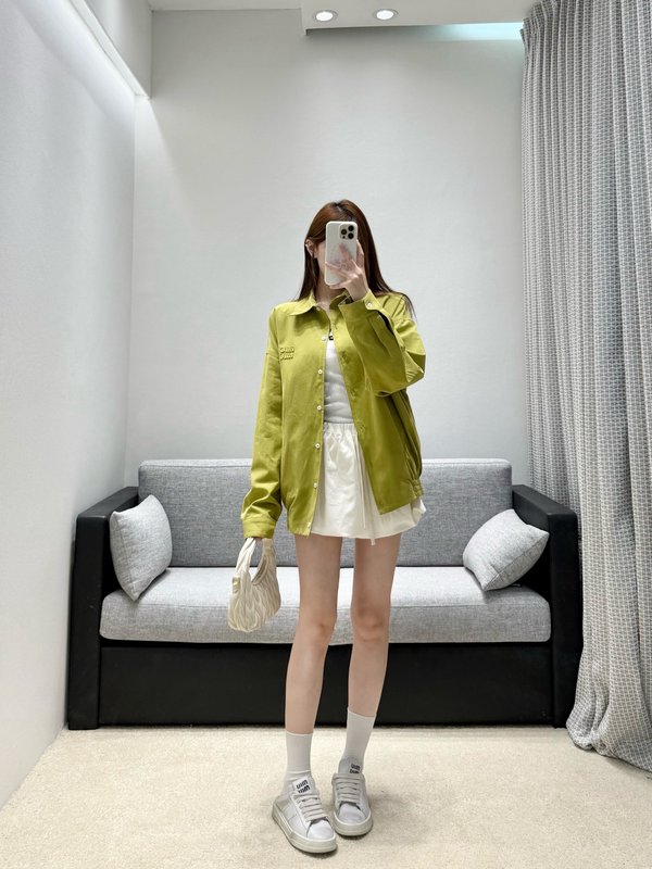 라이트 블루 칼라 지퍼 재킷 아우터 001-182905