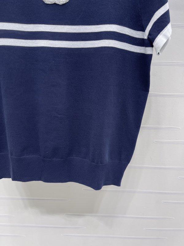 샤넬 봄여름 더블 C 라운드넥 스트라이프 니트 티셔츠 001-183205