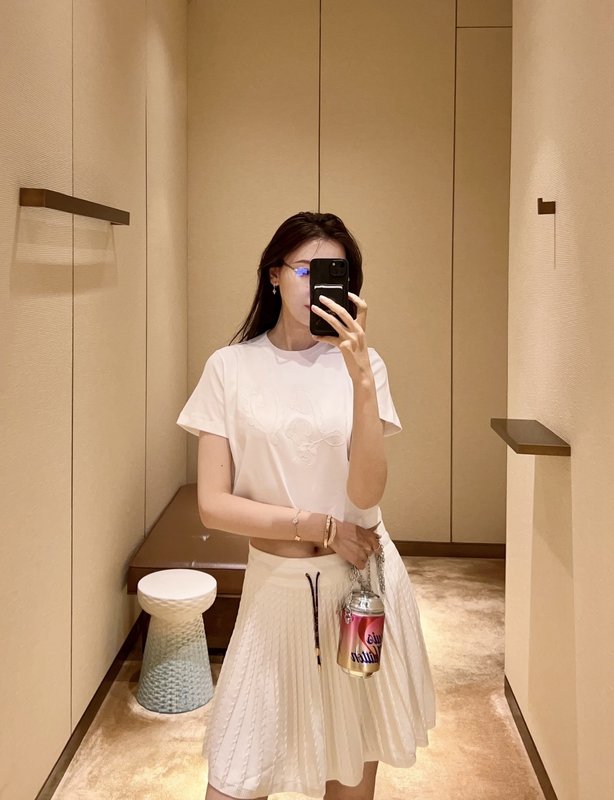 루이비통 자수 레이스 숏티셔츠 001-183267