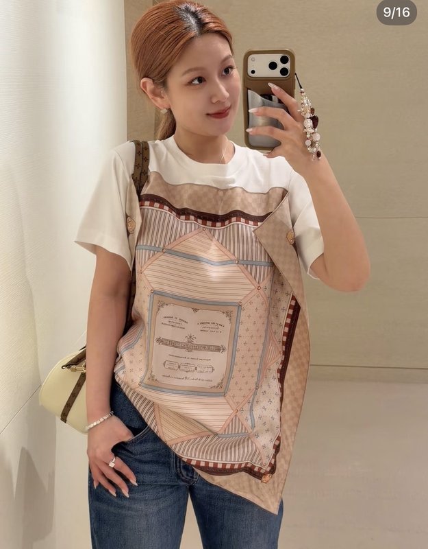 루이비통 봄여름 신상 스카프 프린트 면 상의 001-183286