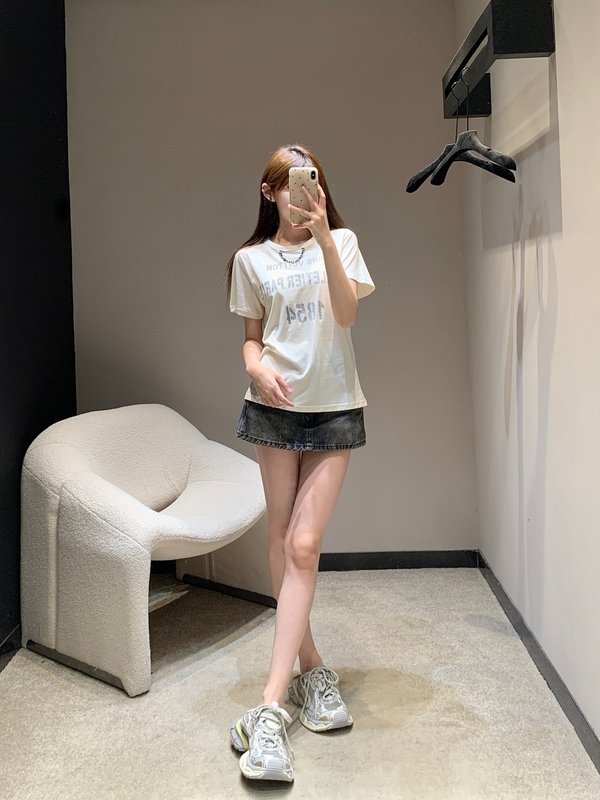 루이비통 레터 프린트 체인 라운드 티셔츠 001-183317