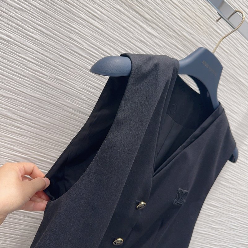 루이비통 심플 올드머니 조끼 숏팬츠 세트 001-183489