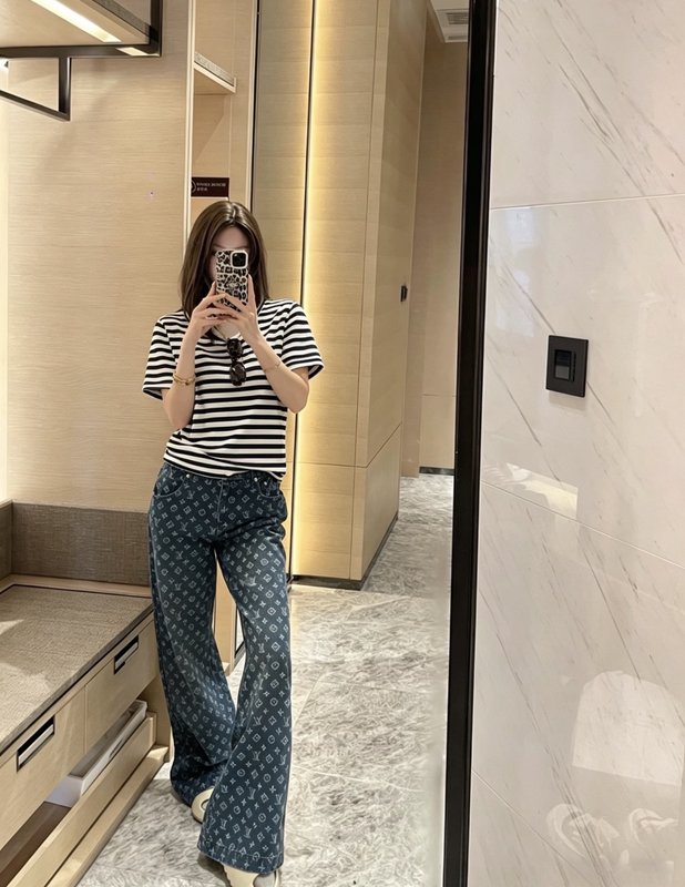 루이비통 블루 화이트 스트라이프 헨리넥 반팔 티셔츠 001-183495
