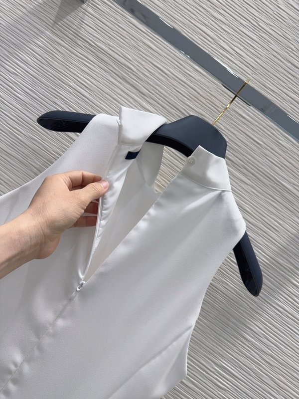 루이비통 뉴 화이트 민소매 원피스 001-183512