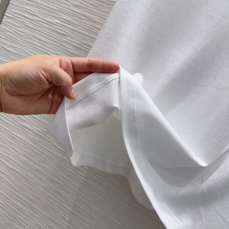 루이비통 뉴 심플 화이트 반팔 티셔츠 001-183518