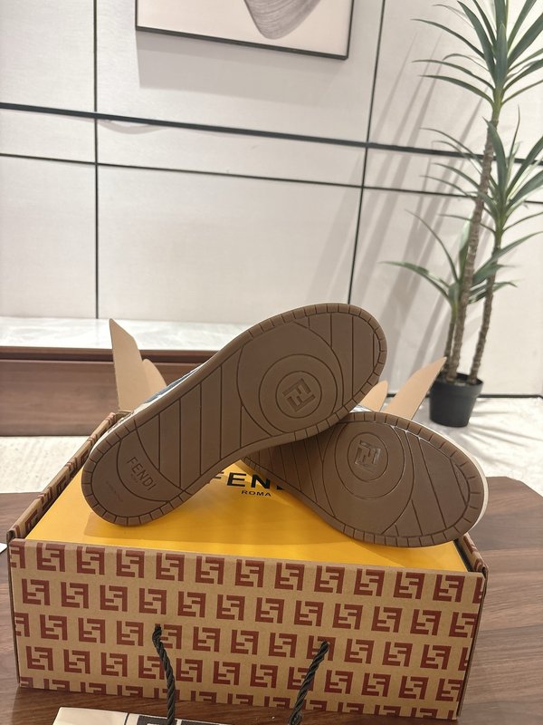 펜디 커플 레트로 캐주얼 운동화 001-183712