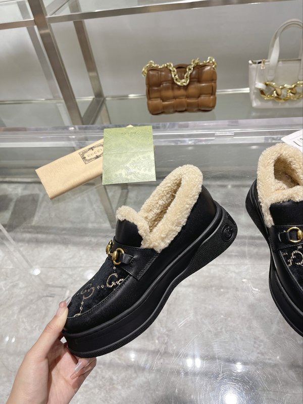 구찌 울 블렌드 말衔扣 로퍼 스노우 부츠 001-183779
