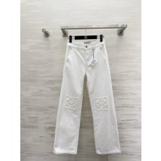 로에베 화이트 아나그램 자수 스트레이트 진 001-183933