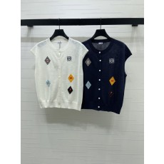 로에베 자수 라운드넥 민소매 니트 조끼 001-184009