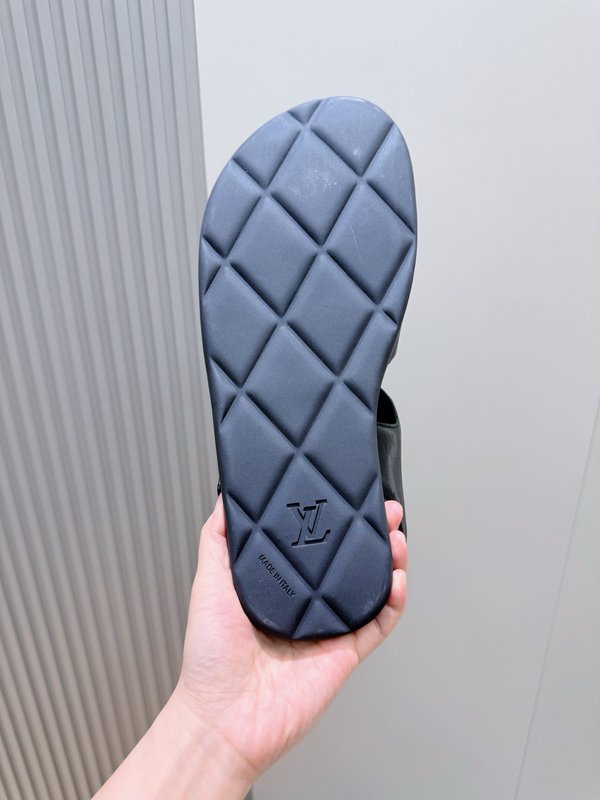 LV 남성 소皮革 샌들 프리미엄 001-185380