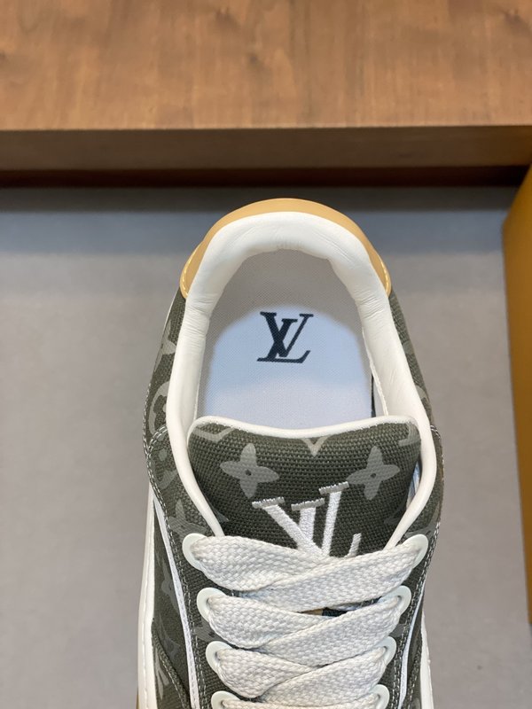 LV 남성 하이엔드 캐주얼 운동화 001-185480