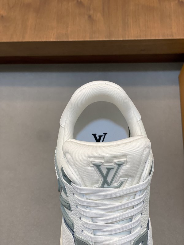 LV 트레이너 남성 화이트 캐주얼 운동화 001-185530
