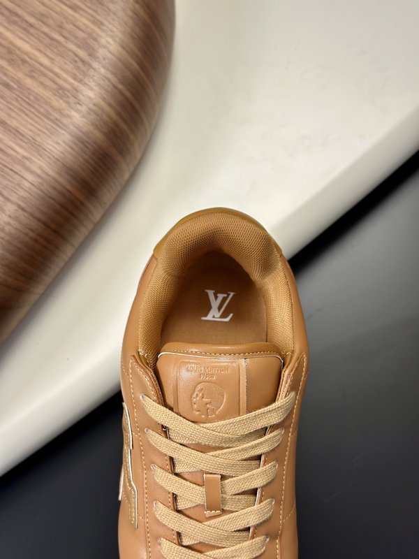 LV 루이비통 클래식 남성 로퍼 슈즈 001-185608